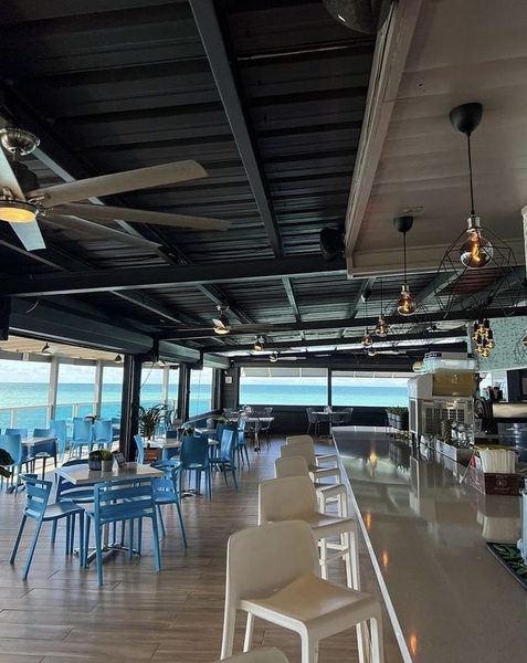 Interior Room Photo 11